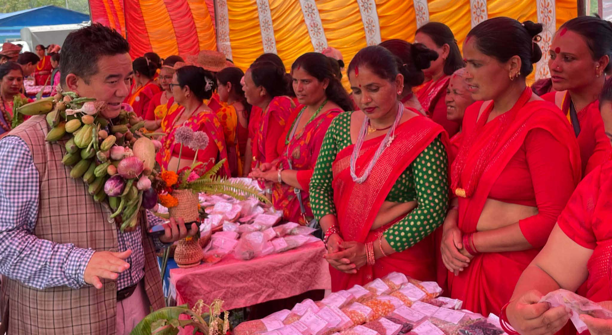 हेलम्बुमा रैथाने बाली संरक्षण अभियान : कृषि जैविक विविधता मेलाबाट सामुदायिक बिउ बैंक स्थापनामा पहल